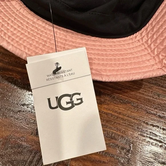 NWT UGG Pink Cloud Fabric Bucket Hat Water-Resistant OS - Picture 5 of 11